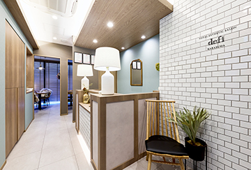 defi（デフィー）烏丸店